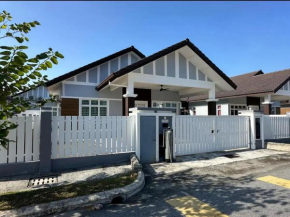 Live Well Homestay Senawang